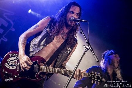 DYNAMITE