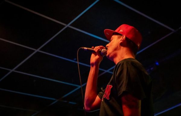 Entrevista a 9TEEN90NINE: "Los inicios son más fáciles para una banda tributo"