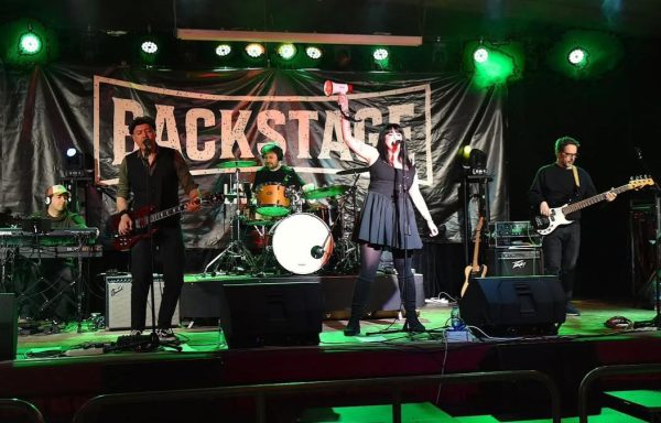 Entrevista a SEÑORITA R'N'R: "Podemos coexistir sin problema las bandas tributo con las originales"