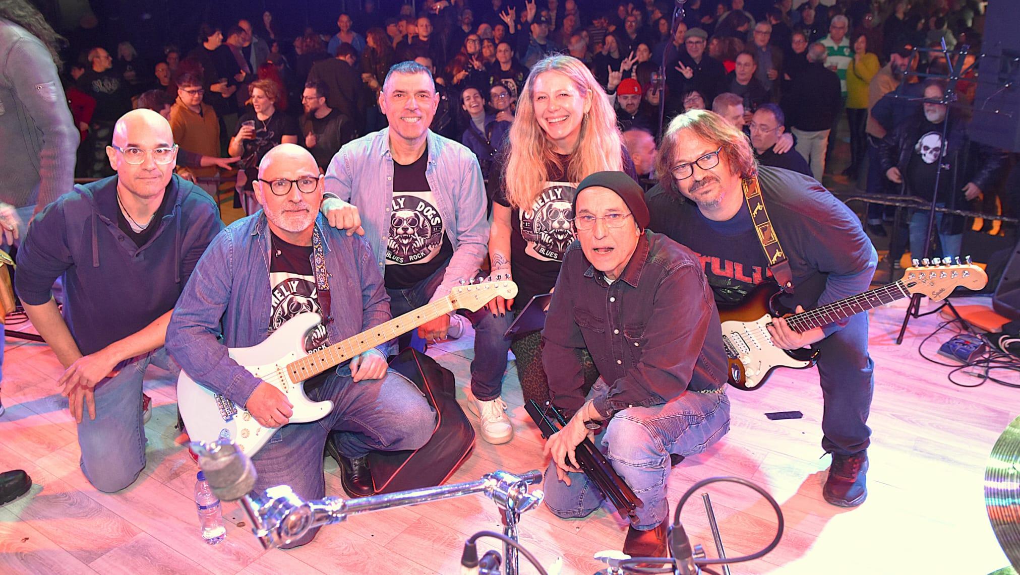Entrevista a SMELLY DOGS ROCK BAND: “Controlar los nervios del directo ya es un gran logro”